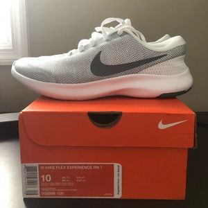 Nike Flex Experience Rn 7 Womens Size 10